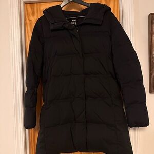 Black Uniqlo W Puffer Jacket